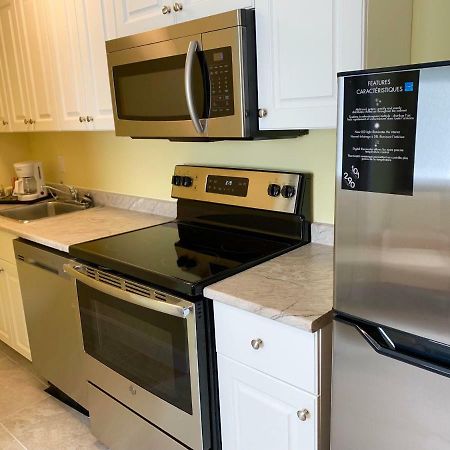 7 West Motel Carleton Place Екстер'єр фото